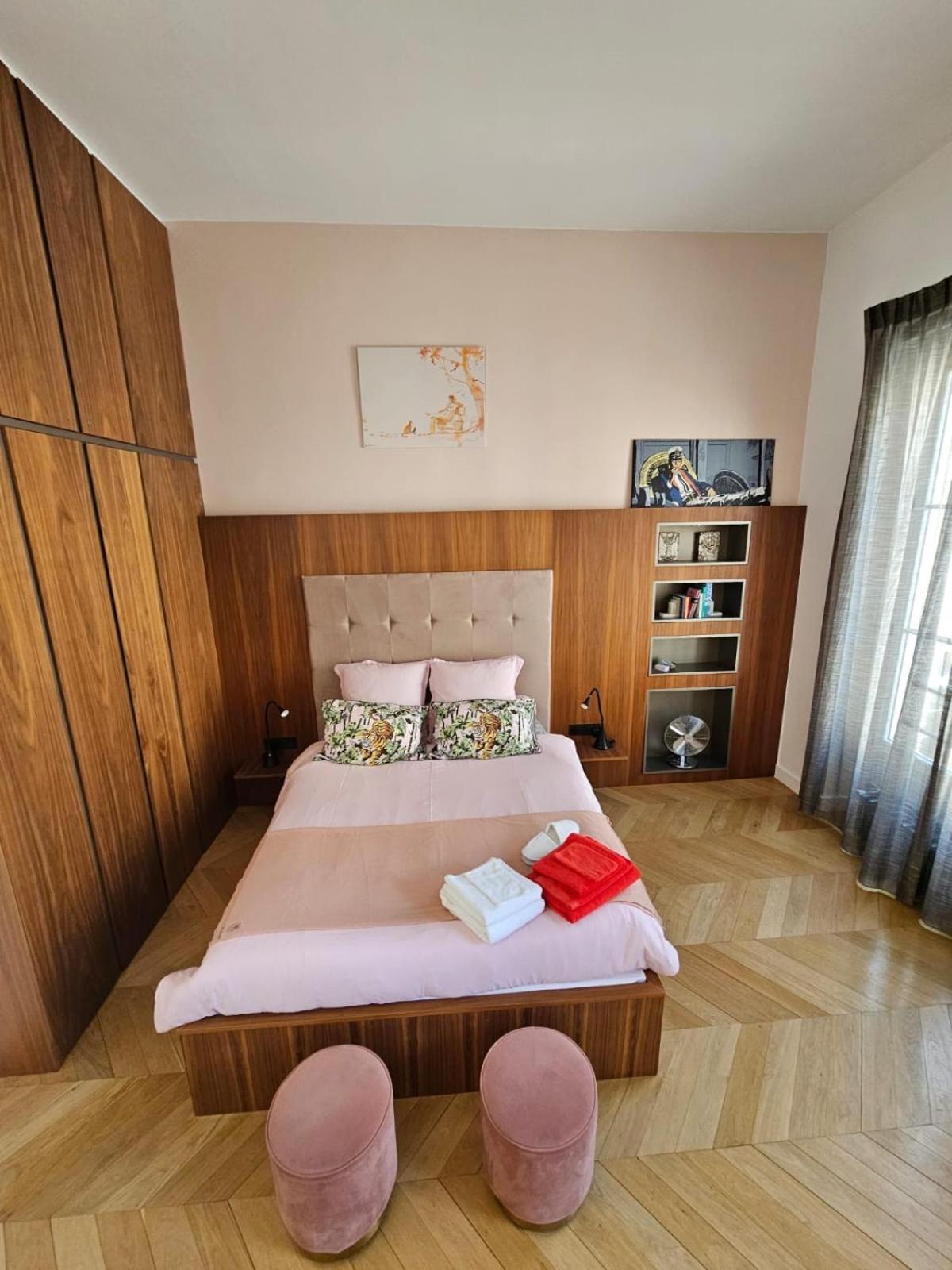 Rose Appartement Parijs