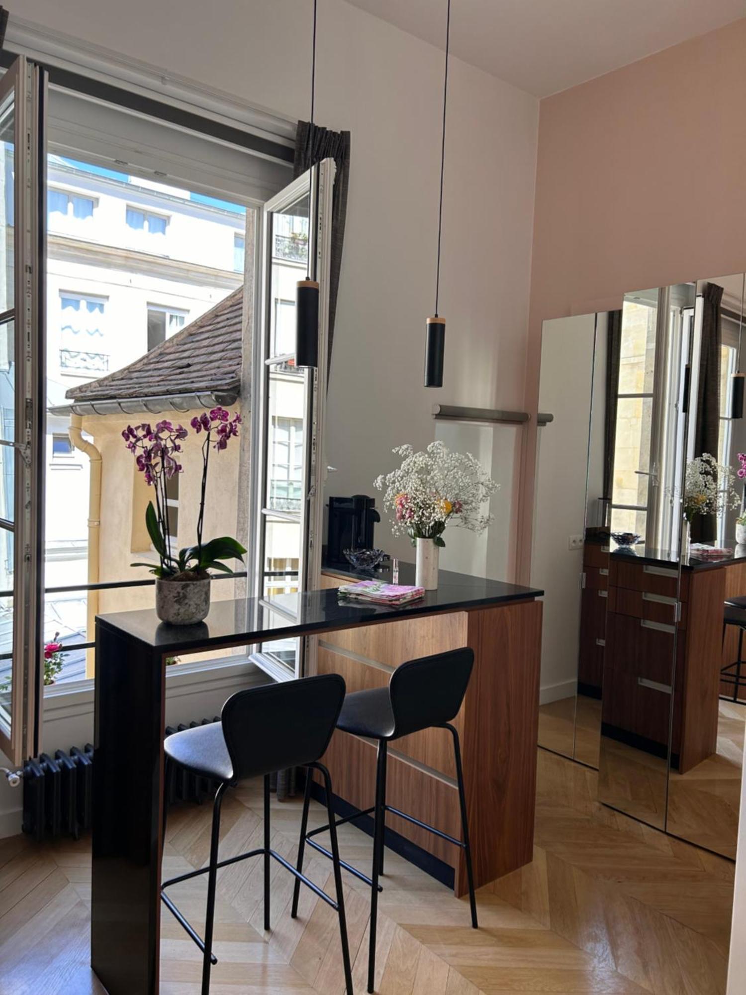 Rose Appartement Parijs